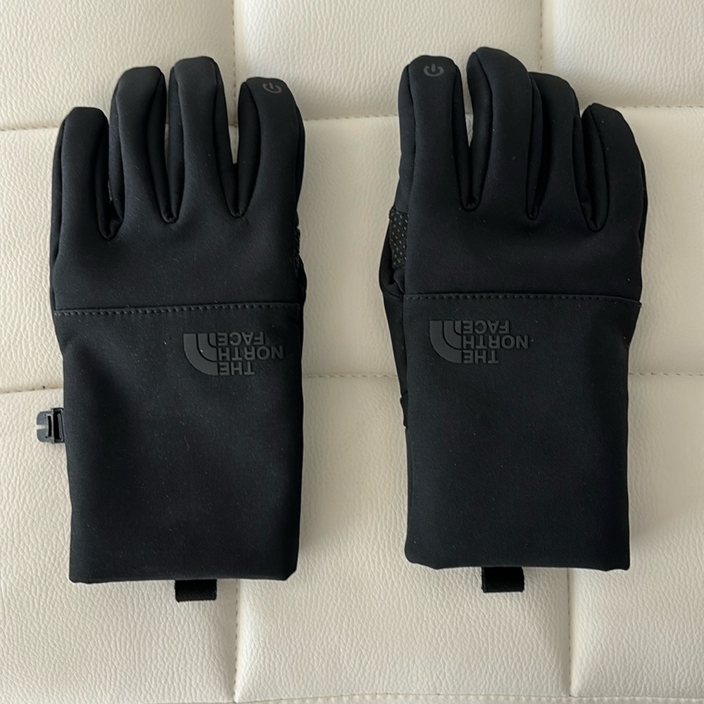Northface smart touch tech snow gloves